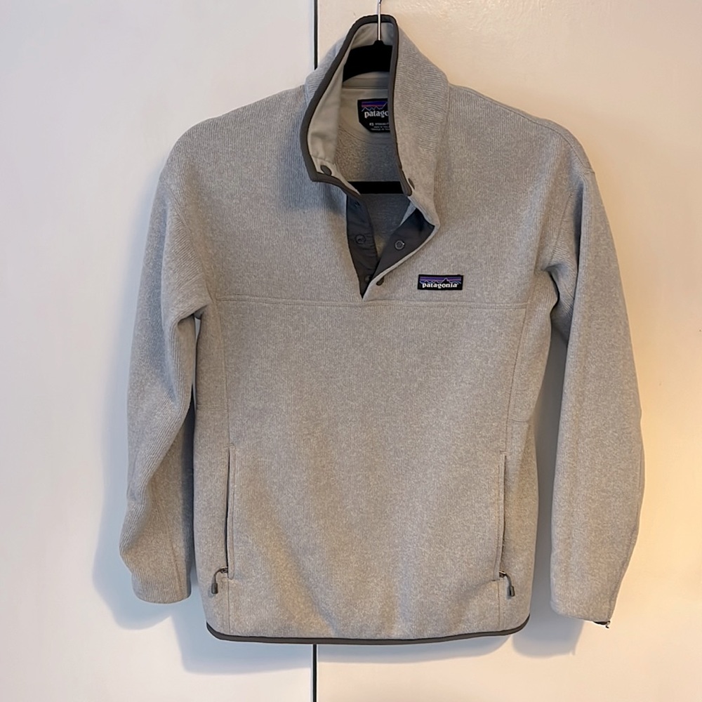 Patagonia grey pullover
